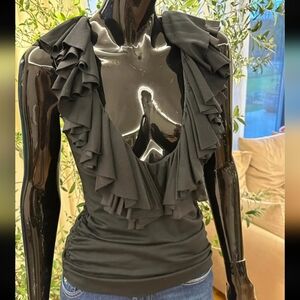 PLEASE SHARE THIS✴️SEARCHING FOR THIS RALPH LAUREN RUFFLE TANK TOP THANK YOU